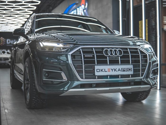 Audi Q5 оклейка по пакету «Стандарт +», полировка, тонировка и бронь лобового стекла