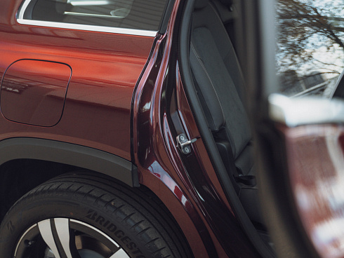 Виниловая плёнка Super Glossy Metallic Black Rose (черная роза), глянцевая, GMB7P, 1,52×17,5 м