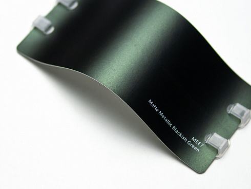 Виниловая плёнка Matte Metallic Blackish Green (черно-зеленый), MEE7, 1,52×17,5 м